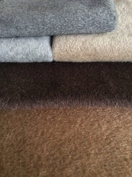 Gros plan sur un tissu d'ameublement en laine